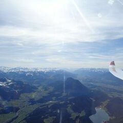 Flugwegposition um 13:57:07: Aufgenommen in der Nähe von Gemeinde Kufstein, Kufstein, Österreich in 2303 Meter